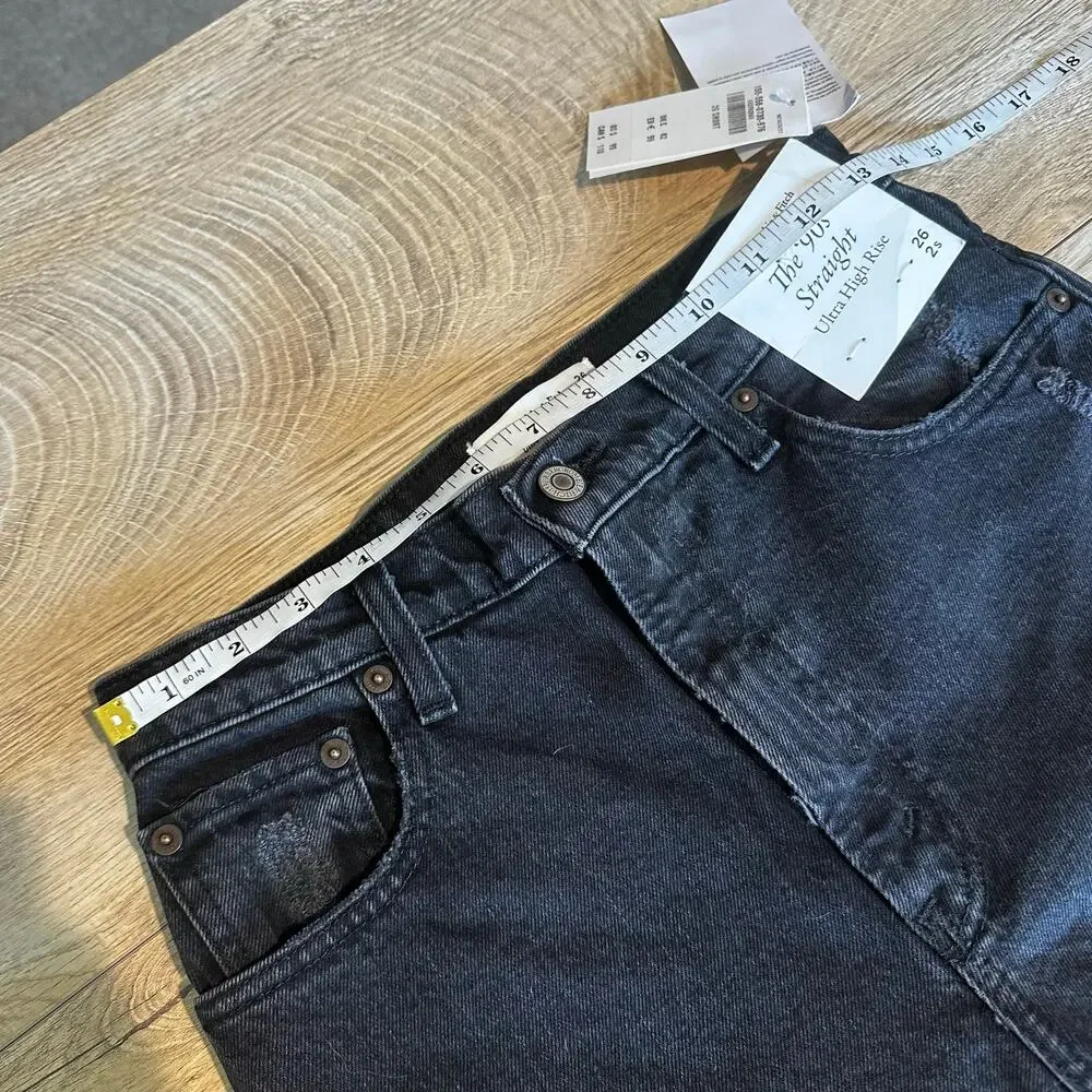Abercrombie & Fitch Ultra High Rise 90's Straight 26 Short